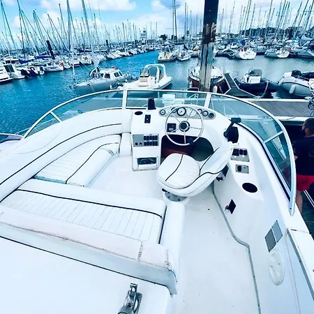 Botel Dormir Dans Un Bateau La Rochelle (Charente-Maritime)